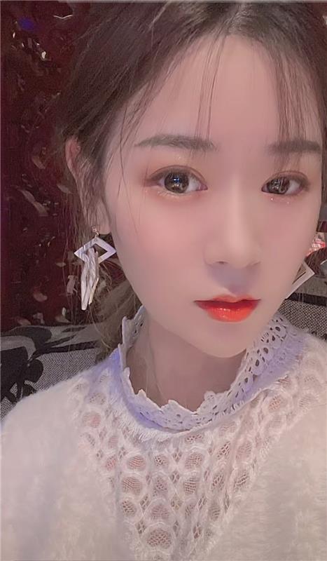 约P雨花淫荡轻熟女