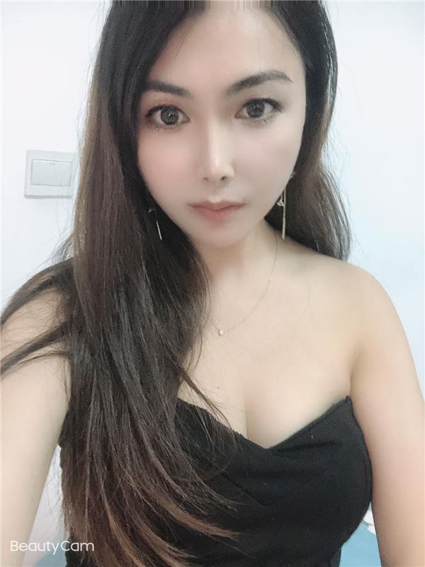 东风苑小少妇