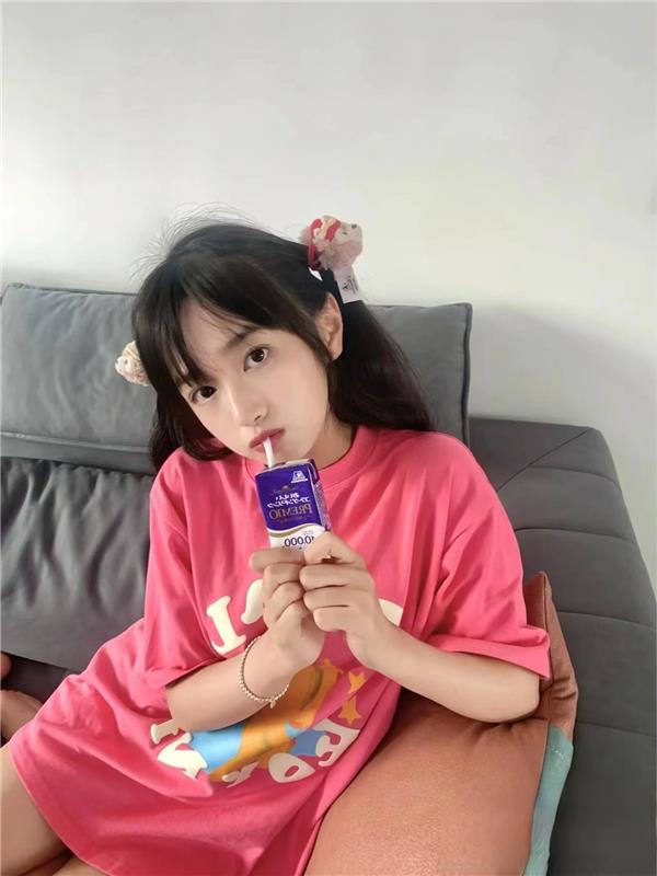 拱墅04年小妮子