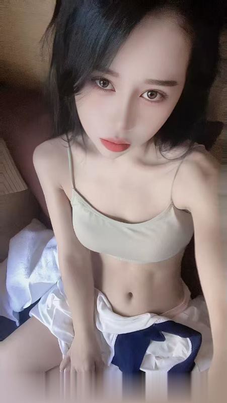 包河娇小玲珑的小美女