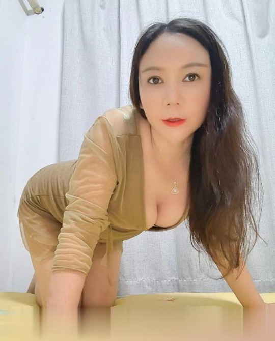 福田区长发少妇熟女
