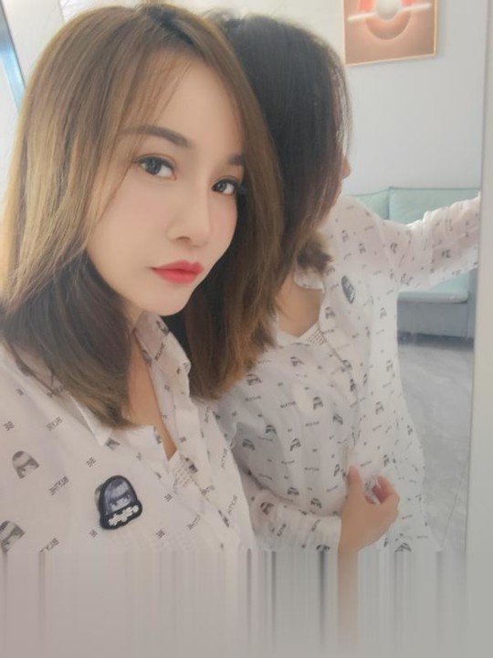 长腿服务型风骚少妇