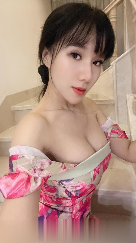 D奶长舌少妇