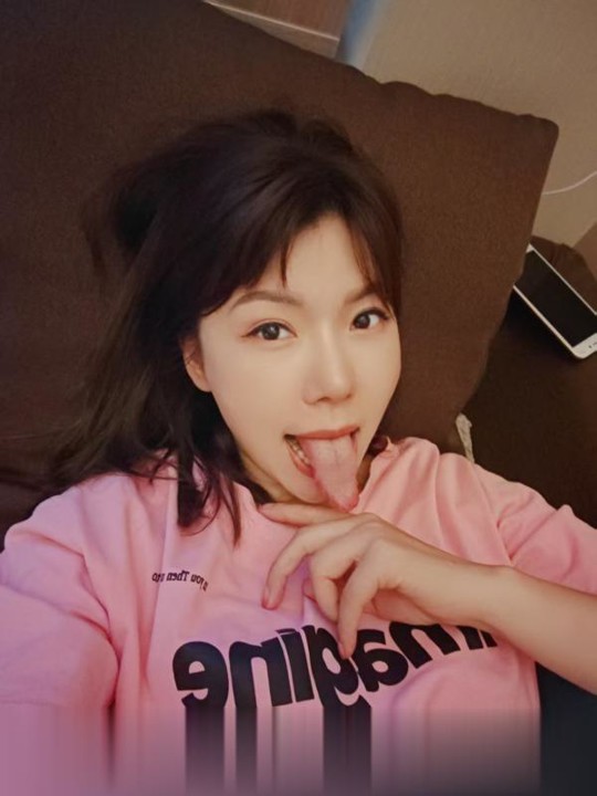 长舌少妇..