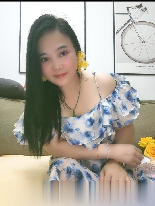 紫荆性感熟女彩云