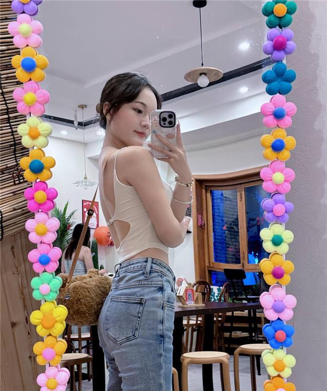 江宁白嫩的闷骚女