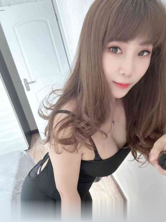 服务控小蛮腰骚妇