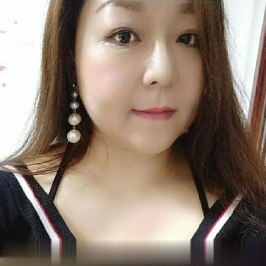 武昌秦园路雨荷