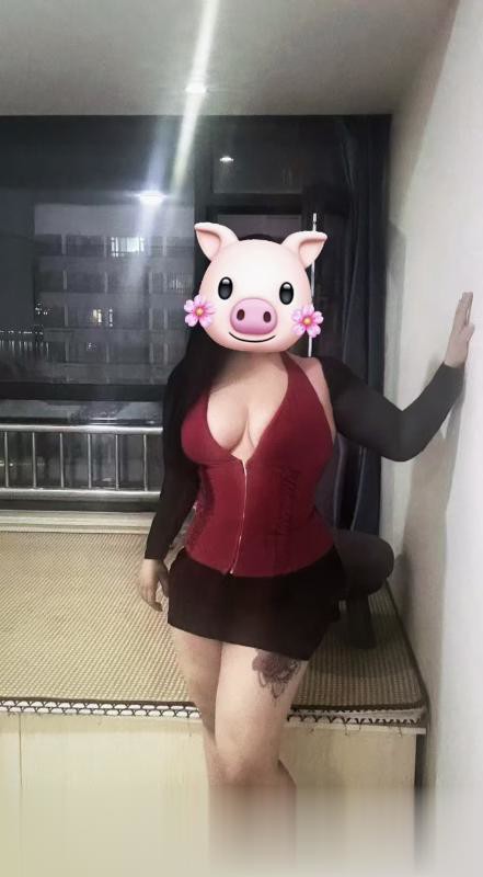 胶南大胸小姐姐