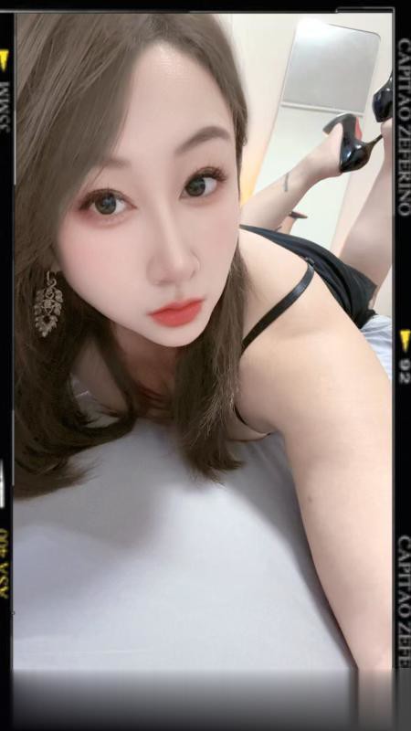 夏文文...