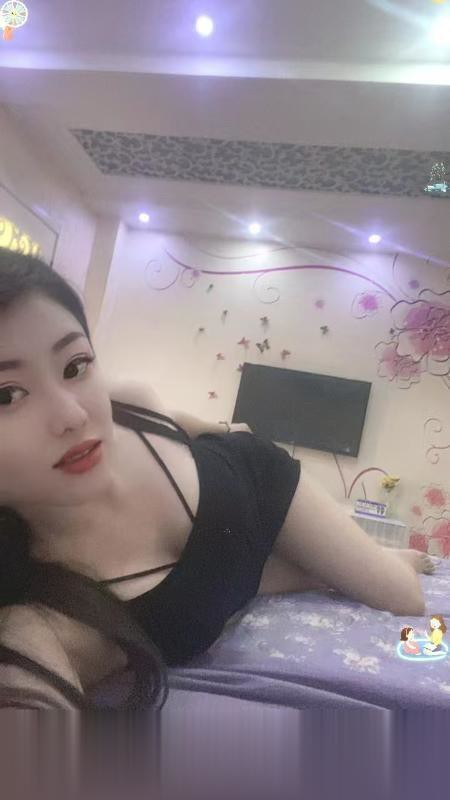 滨海漂亮小姐姐