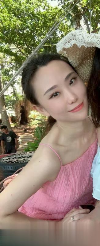 上城妖娆女子玥