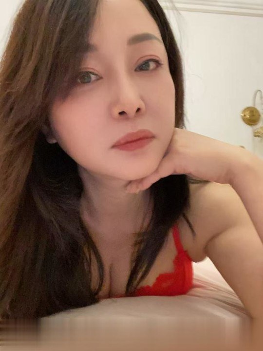 熟女气质御姐莨子