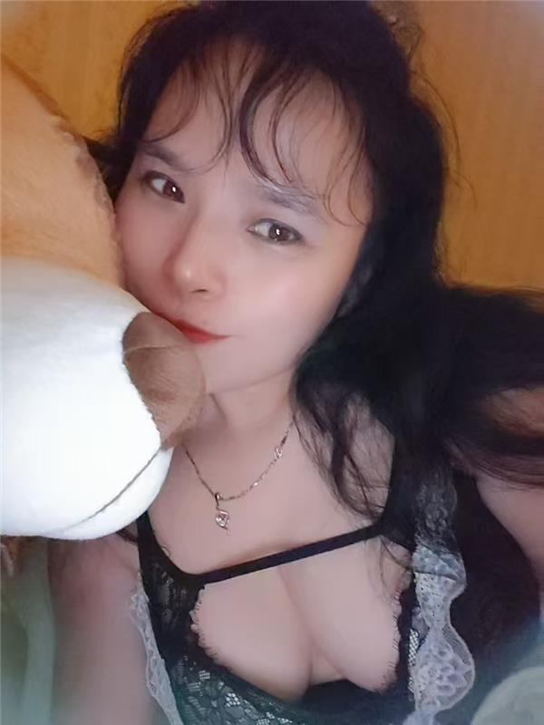 郫县熟女，身材服务控