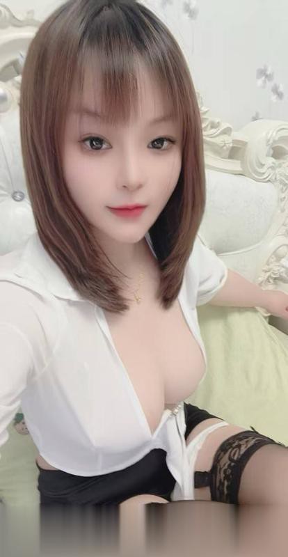 欢乐谷大胸姐姐