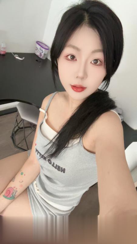 下火尤物恩雅