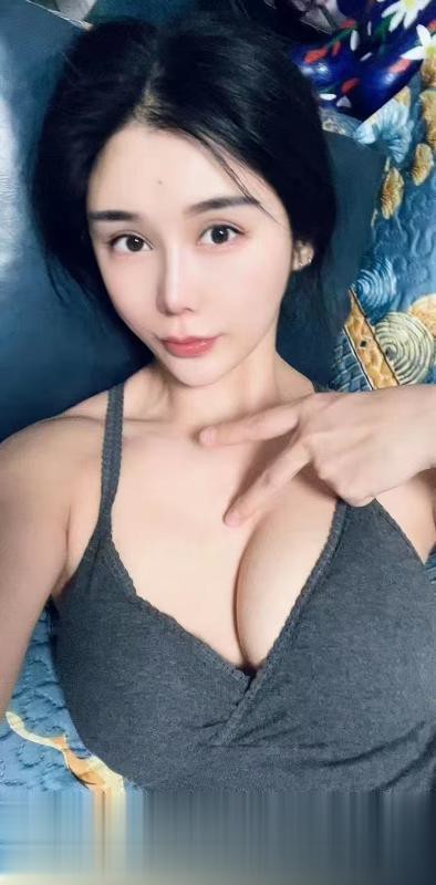 诱人美臀女神丝丝