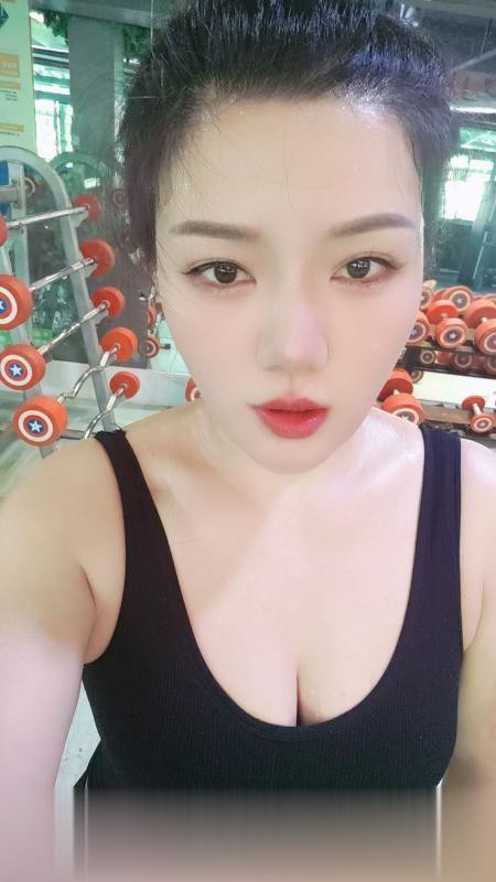 官渡丰满少妇灵儿