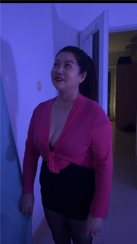 大奶大臀嫂子