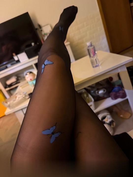 南山黑丝巨乳沫沫