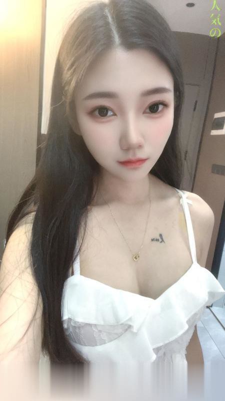 岳麓女友型颜值妹子