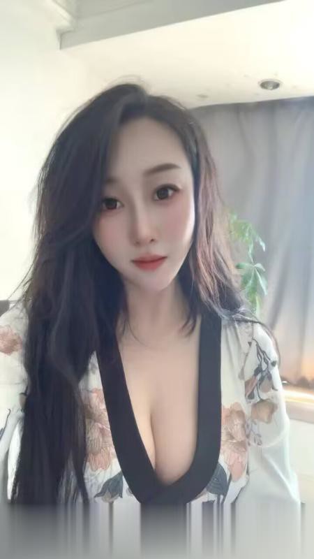 拉丝水床少妇琪琪