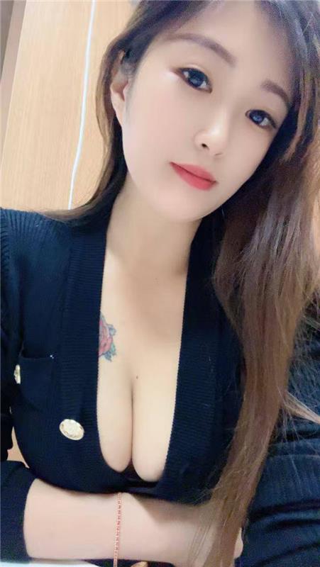 身材圆润苏苏老师