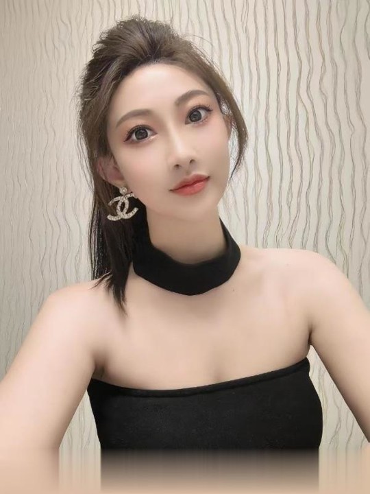 身材超好的小维老师