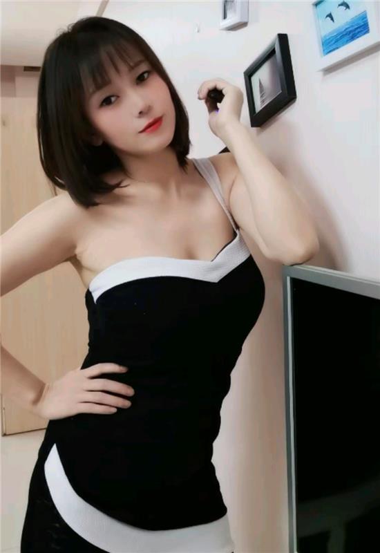 番禺大胸小不点