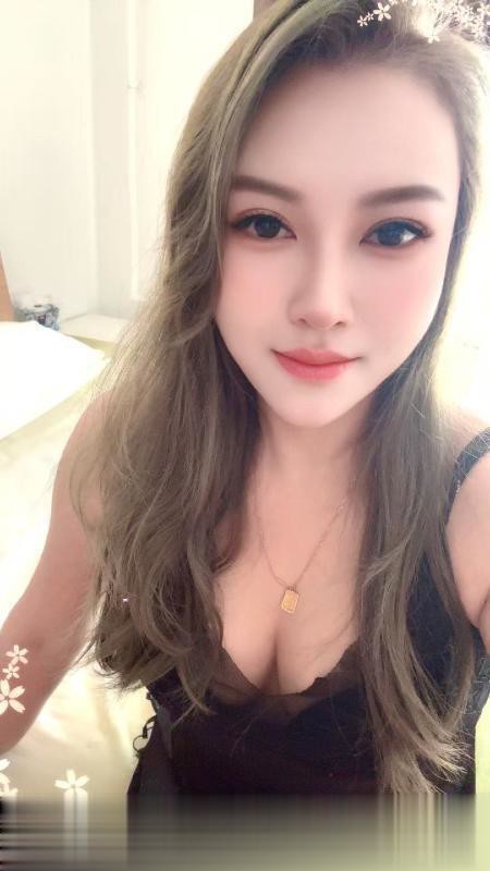 天河气质巨乳少妇馨儿