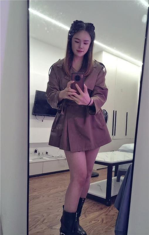 个人兼职丰满诱惑小姐姐