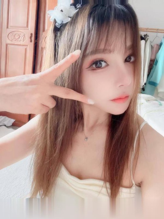 体验女友感十足小小