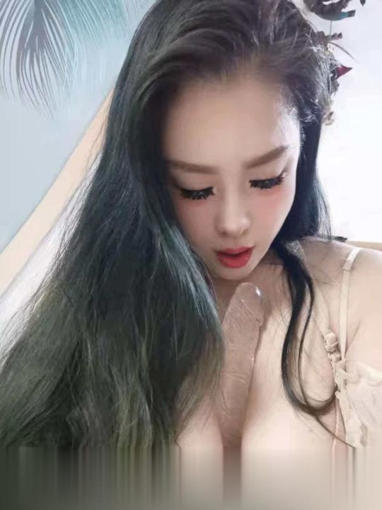 E乳肥臀巨骚少妇