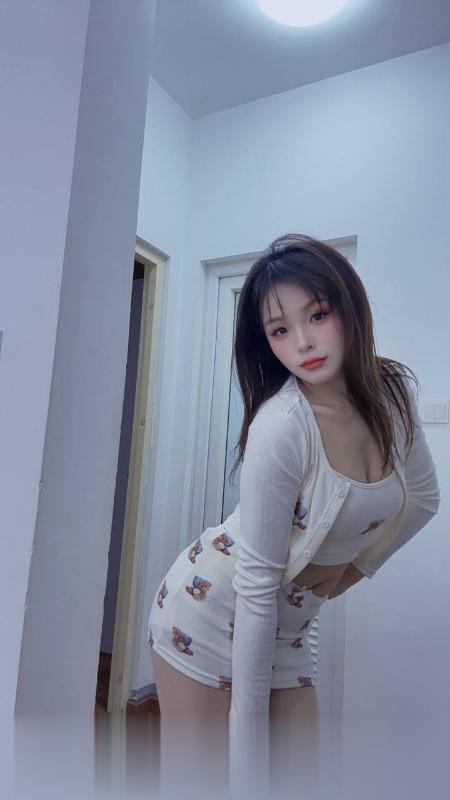 天河翘臀御姐小鱼