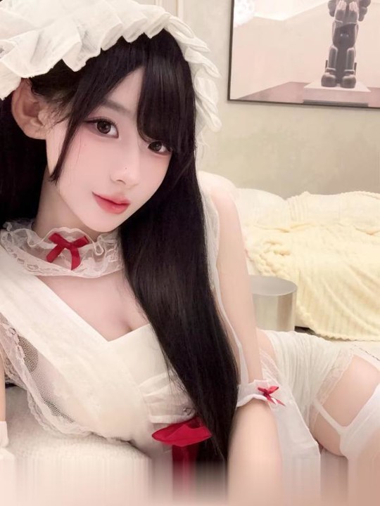 性感红唇大长腿