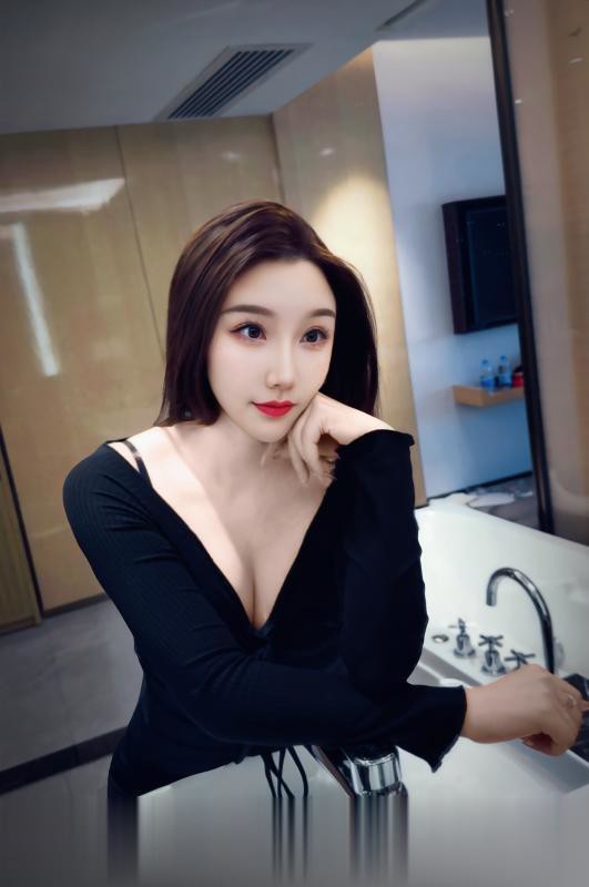 天河水多多温瞳