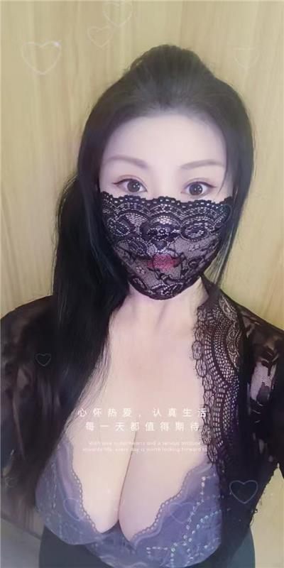 E奶熟女，性价比高