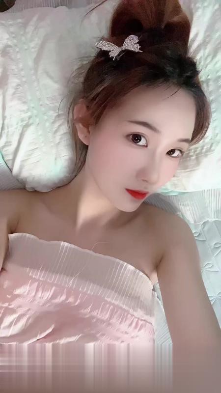 紧致多汁白虎妹
