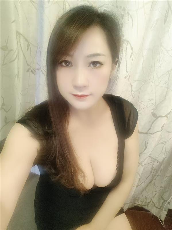 市中心骚妇一枚