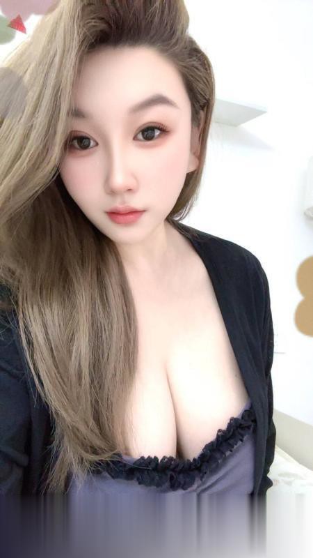 明德门大奶妹