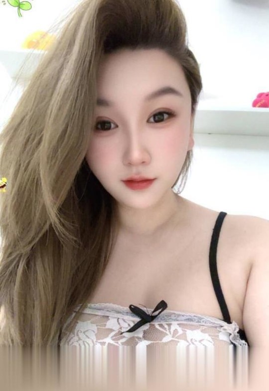 明德门大奶妹