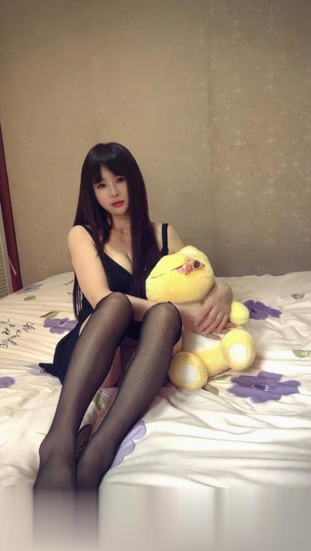 170的大长腿妹纸