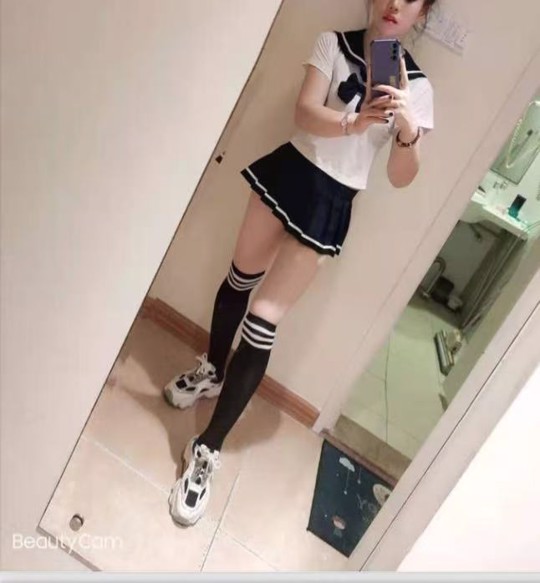 福州性感制服美女