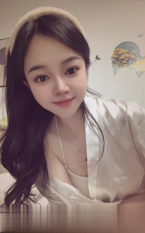 颜值美乳花花
