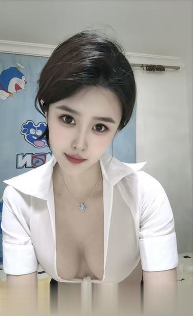 大连性感美乳少妇