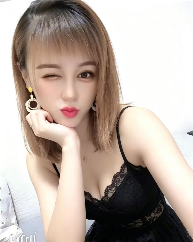 津南区皮肤白南方少妇