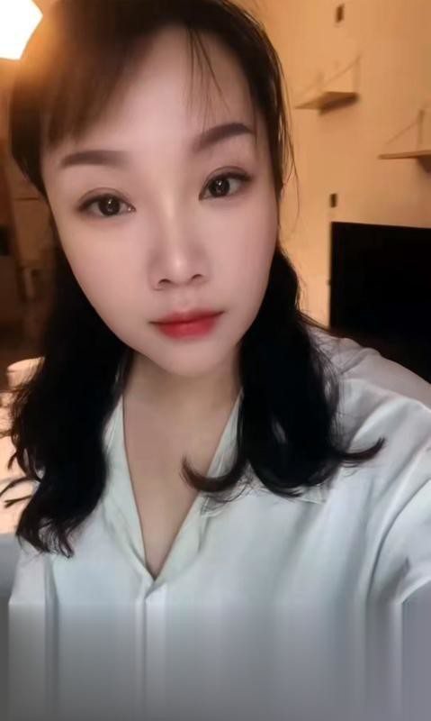 服务控肥臀少妇