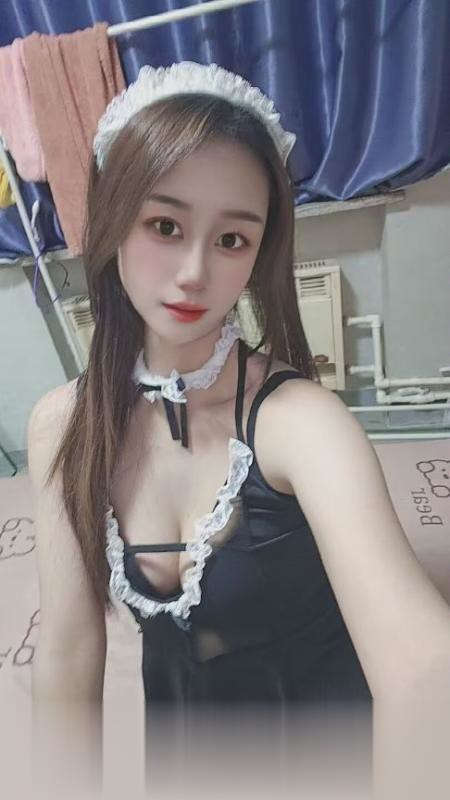 萝莉型小骚货