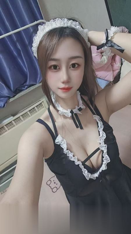 萝莉型小骚货