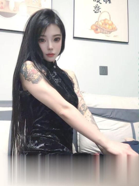 精神小妹夏夏